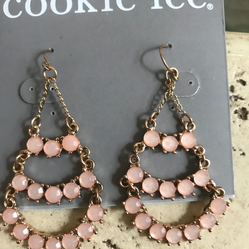 Baby pink chandelier earrings!
